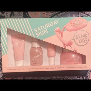 Saturday skin gift set